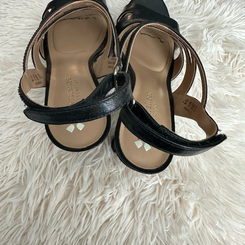 Elegant Black Strappy Heels - Picture 4 of 14